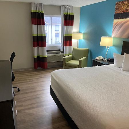 Days Inn By Wyndham Carthage Exteriér fotografie