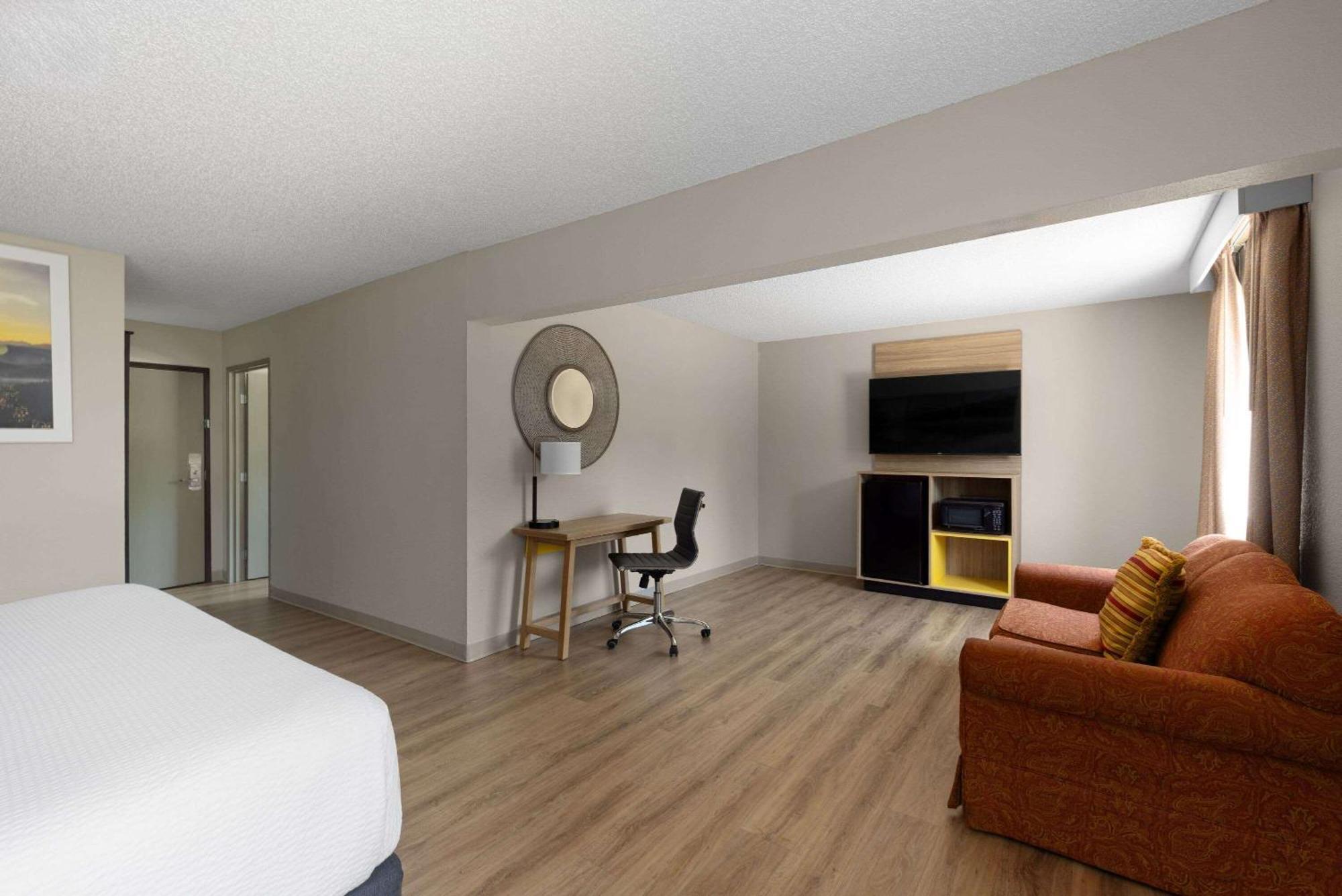 Days Inn By Wyndham Carthage Exteriér fotografie